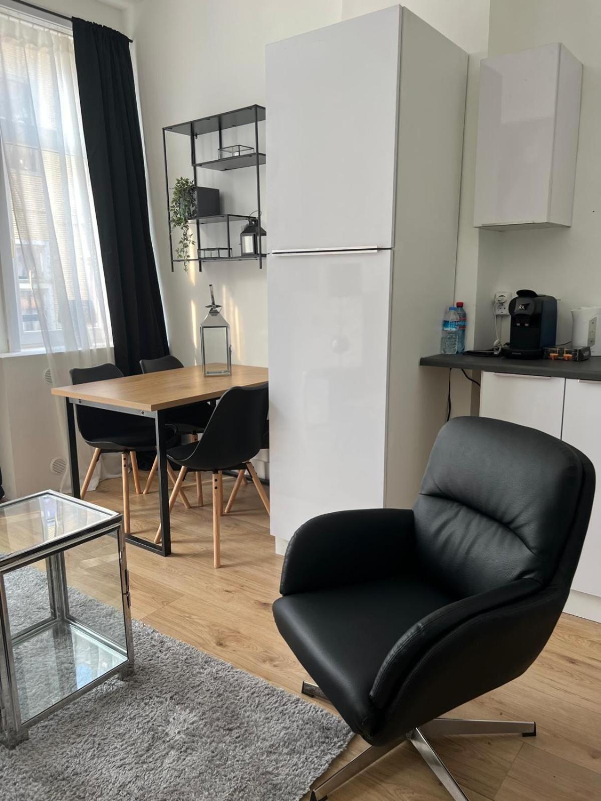 2 Bedroom Apartment 1 Floor In Blankenberge Vrijheidstraat 3 Buitenkant foto